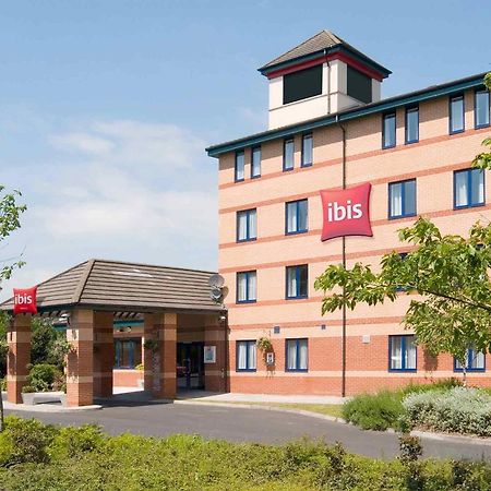 Hotel Ibis Preston North Esterno foto