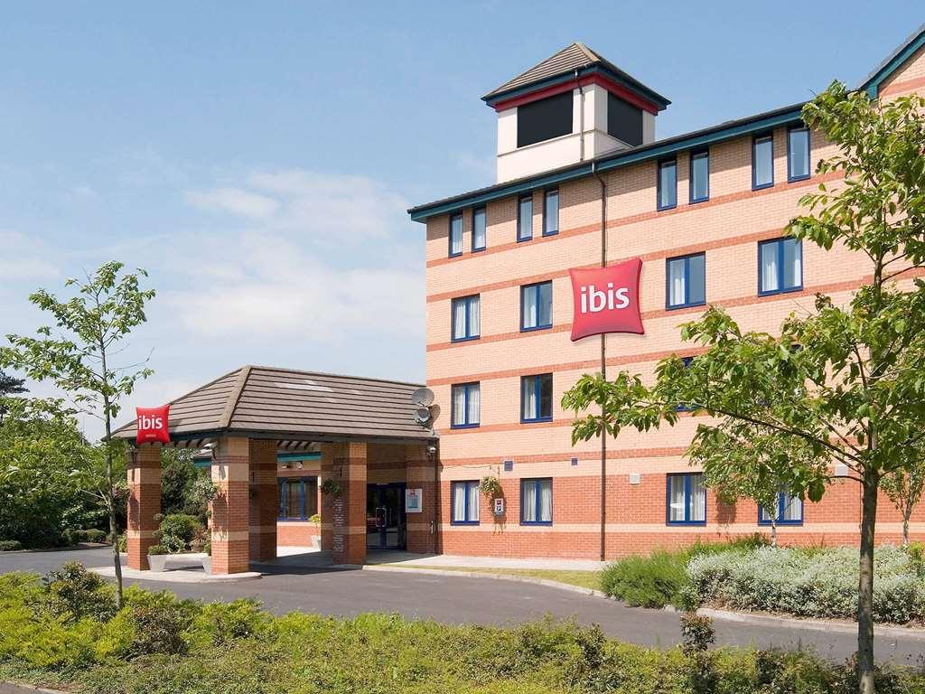 Hotel Ibis Preston North Esterno foto